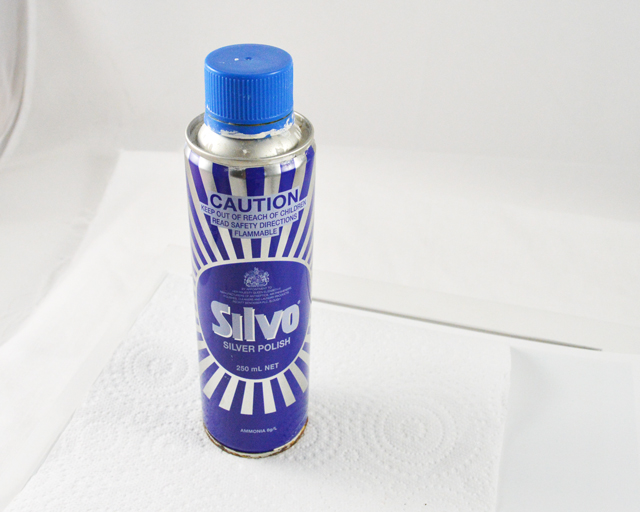 Cleaning silver with silvo